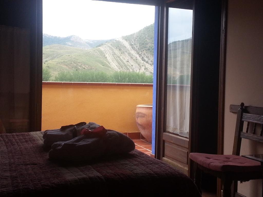 Hotel Rural El Horno De Aliaga Room photo