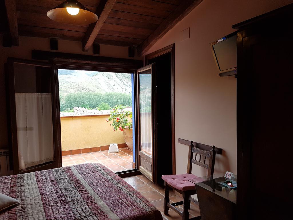 Hotel Rural El Horno De Aliaga Exterior photo