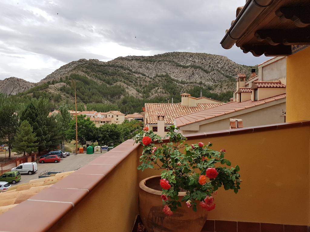 Hotel Rural El Horno De Aliaga Exterior photo